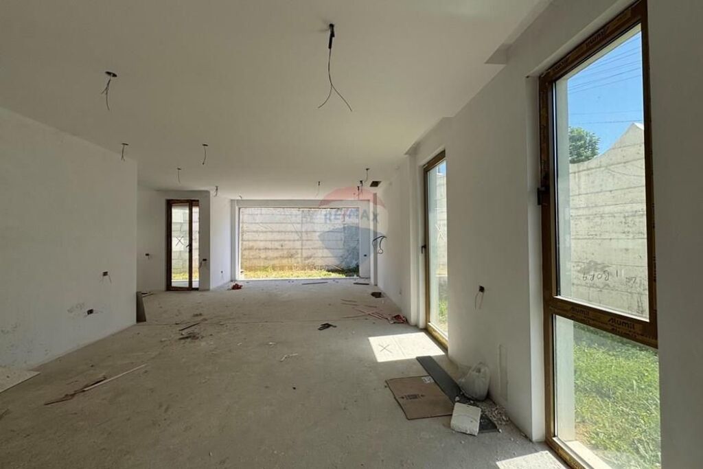 Villa - In Vendita - Residenza Luleborë, Tirana(ID: 530261056-266)