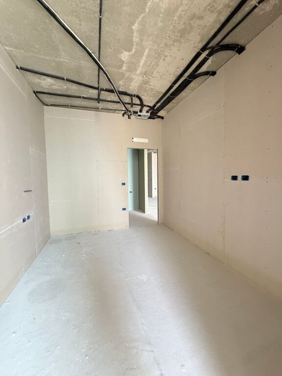 APARTAMENT 2+1 ME VERANDE PER SHITJE FOLIE VILLAGE