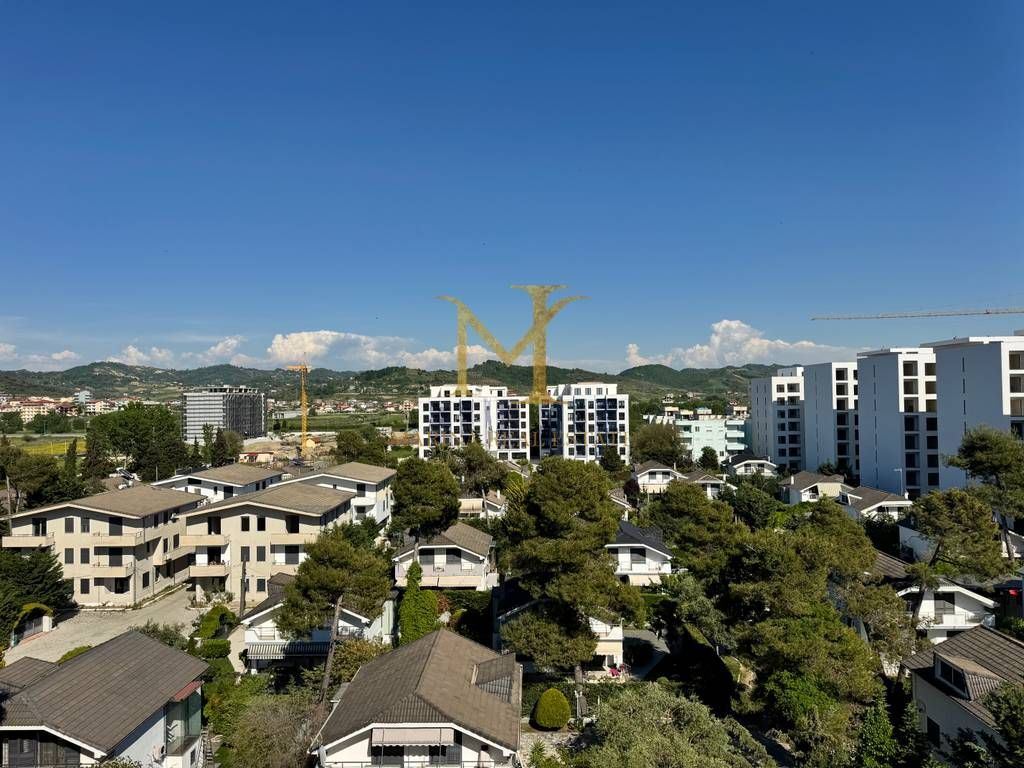 Shitet apartament në zonën Golem, tipologji 2+1. Pallati i ri, me pamje nga deti