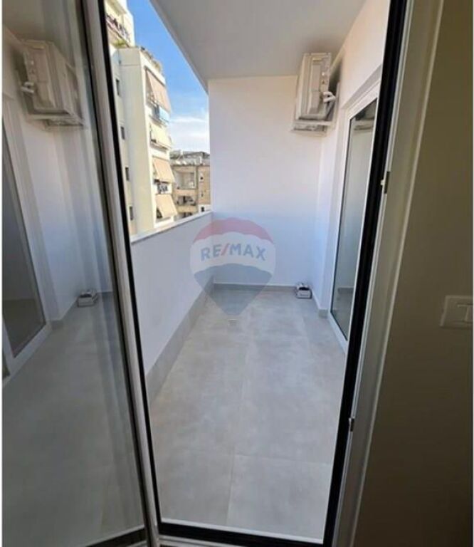 Super apartament 1+1 per shitje te Mine Peza