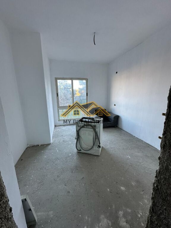SHESIM APARTAMENT 1+1 TEK VILA E ZOGUT!