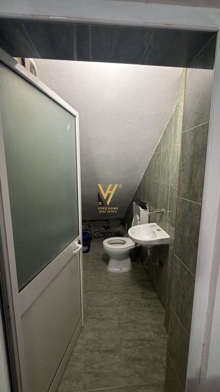 SHOP 75 M2 FOR RENT IN BLLOKU 65,000 LEKE