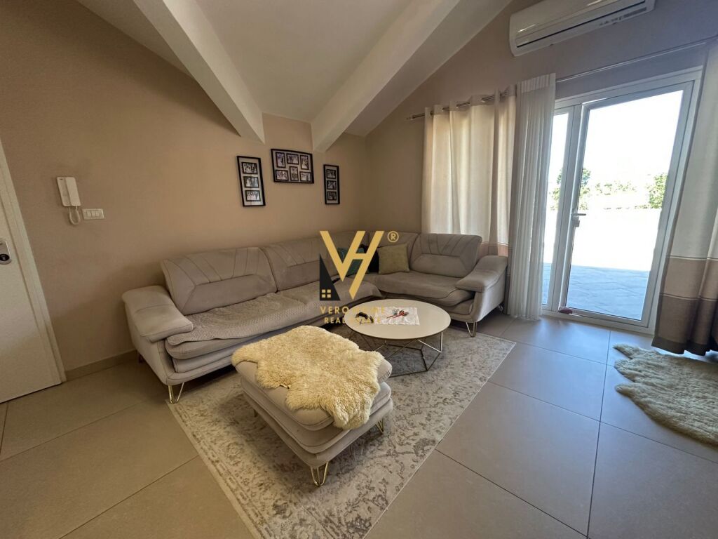 JEPET APARTAMENT 2+1+VERANDE ME QIRA TEK OXHAKU 750 EURO