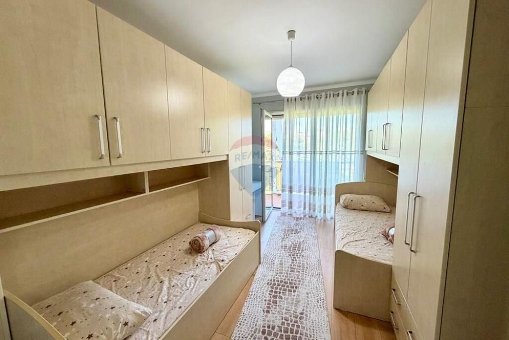 Apartament 2+1+2 me qera Kopshti Botanik
