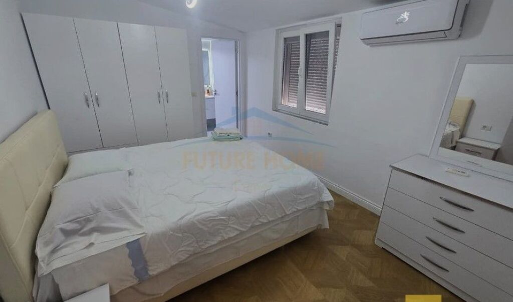 Shiten , 2 Apartamente , Tirana e Re , Tirane