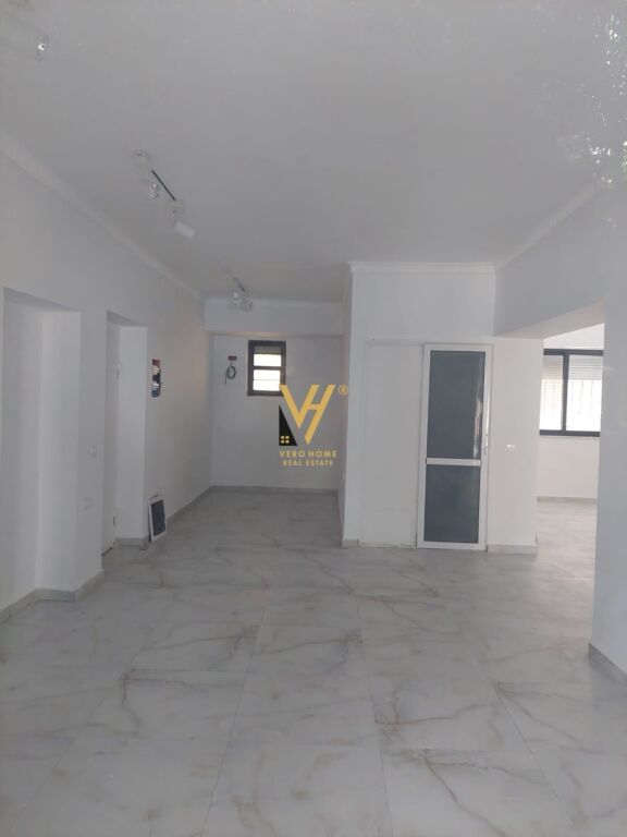 SHOP FOR RENT 70 M2 IN XHAMLLIK 160,000 LEKE