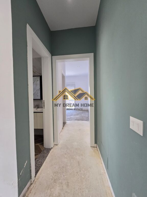 Apartament 2+1+2 Për Shitje në Golem!