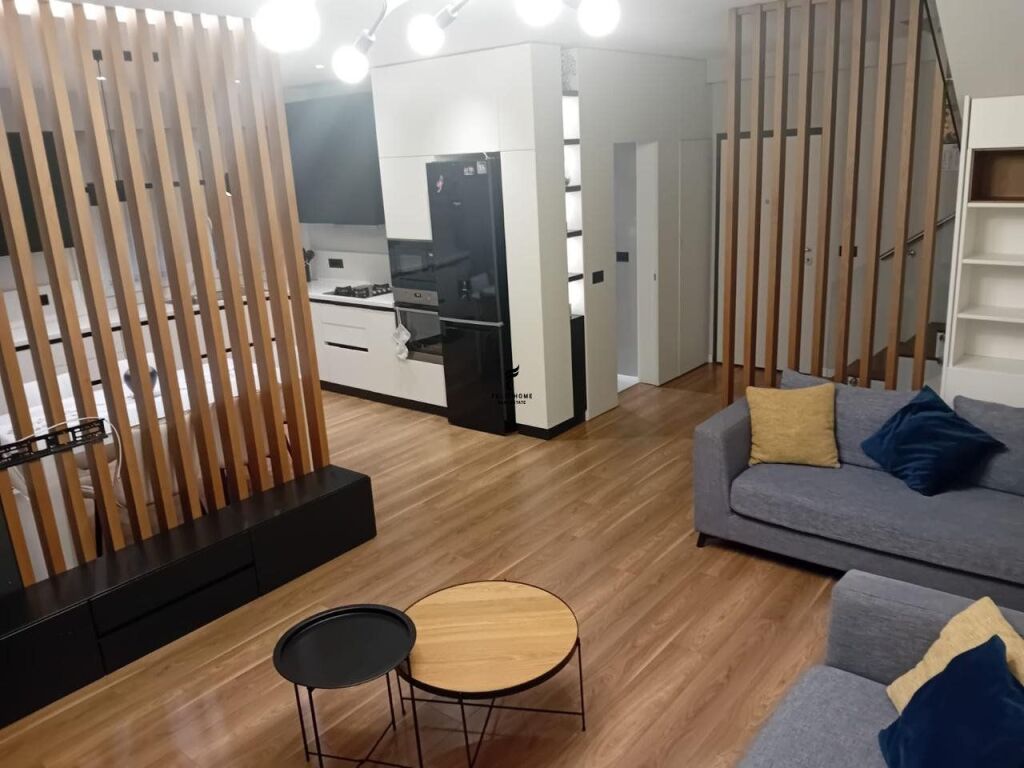 APPARTAMENTO DUPLEX IN AFFITTO 3+1 5 MAGGIO 100.000 LEKE FH-71857