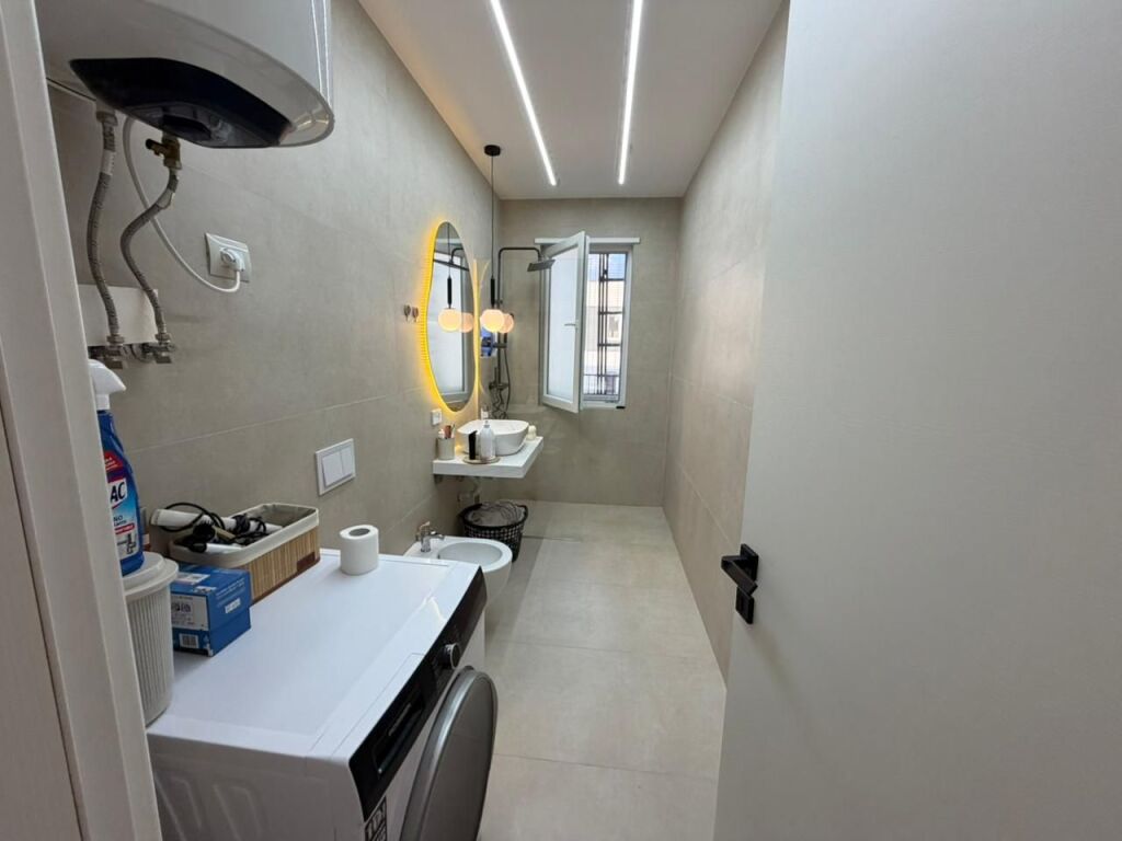 🏡 Shitet apartament 2+1 i mobiluar  📍 Univers City💰 145,000 €