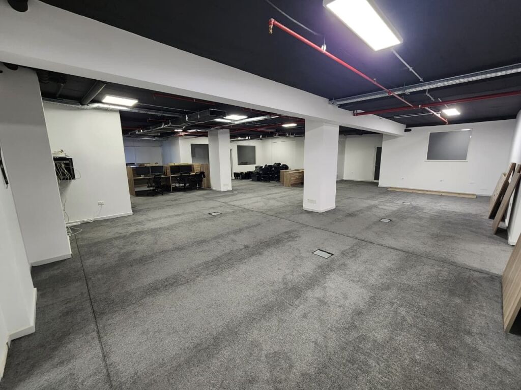💫Ufficio Elite in Affitto (Via Elbasanit - Facoltà di Economia📍) 300m² (PIANO 0) Open Space 🔥🔥 1800€ NETTO 💶💶