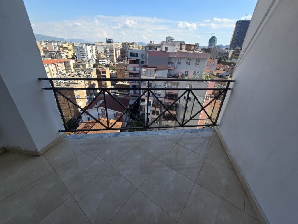 *APARTMENT 2+1+Veranda | FOR RENT | Barricades Street*