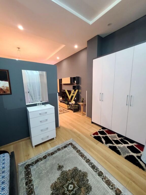 JEPET APARTAMENT 1+1+BLK ME QERA TEK RRUGA PETI 55.000 LEKE