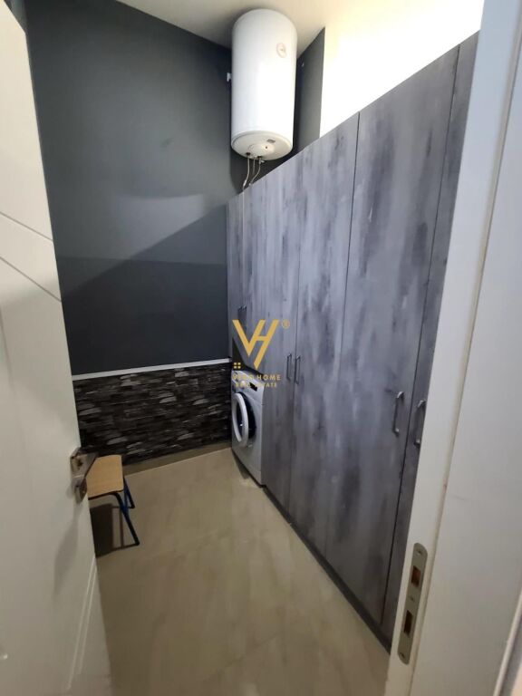 JEPET APARTAMENT 1+1+BLK ME QERA TEK RRUGA PETI 55.000 LEKE