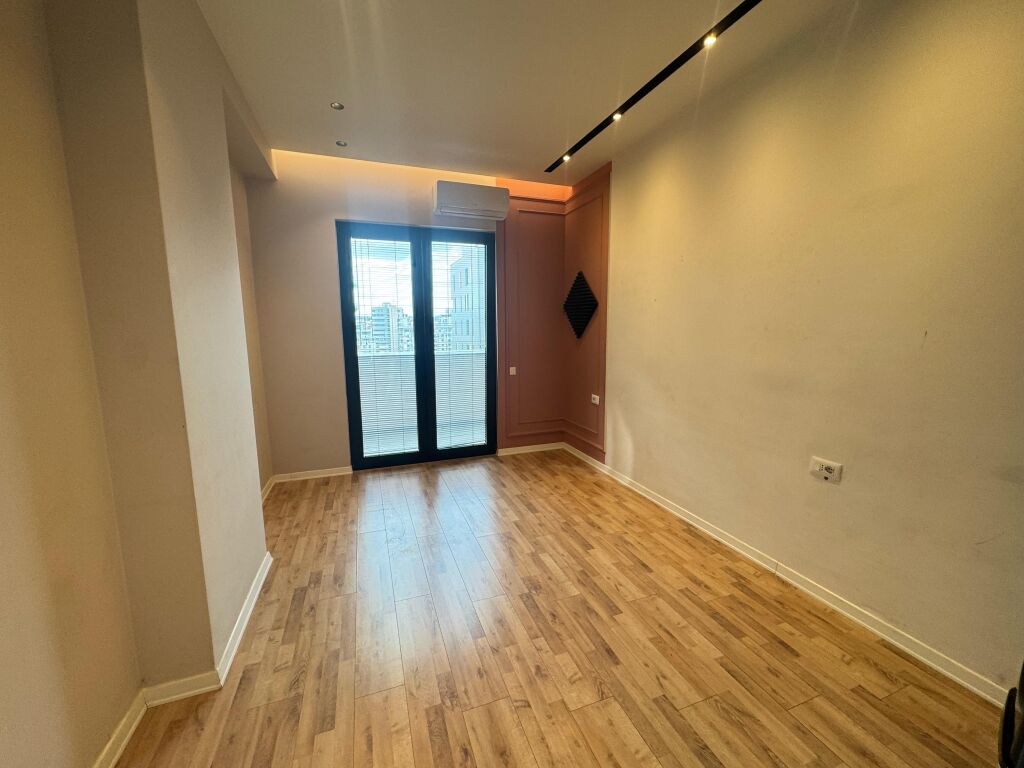 At Square 21, 2+1+2 for rent 1200 euros per month Unfurnished 7th floor 106.4 m2 With a spacious balcony With a view inside the complex