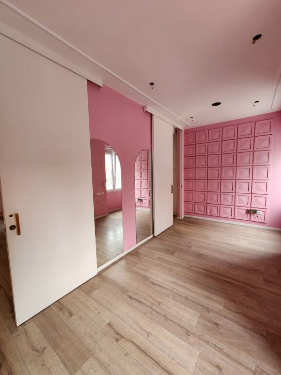 🏠 Ufficio in affitto. 2° piano - 120m2 (📍Stadio Dinamo / Bllok )🔥Adiacente a Proper Pizza ✨️Posizione super || ✨️1300€ Netto / Mese 💶