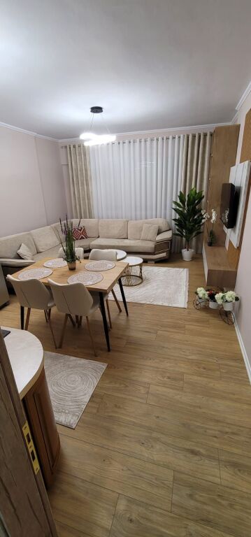 APPARTAMENTO 2+1+2 IN AFFITTO COMUNE DI PARIGI 880 EURO