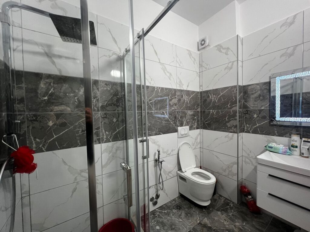 Appartamento 2+1 in affitto annuale Vlora