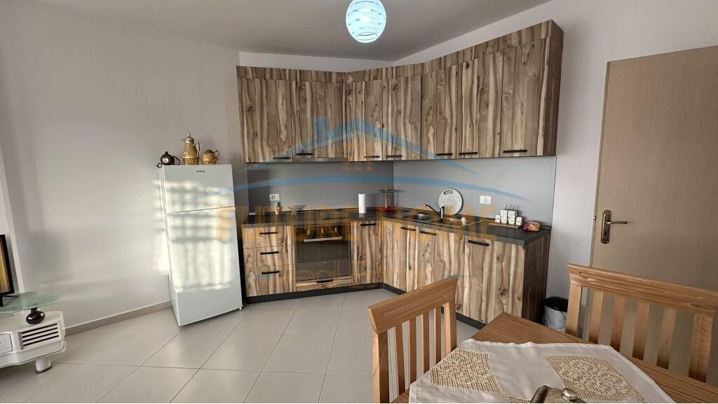 Shitet, Apartament 1+1, Yzberisht, Tiranë