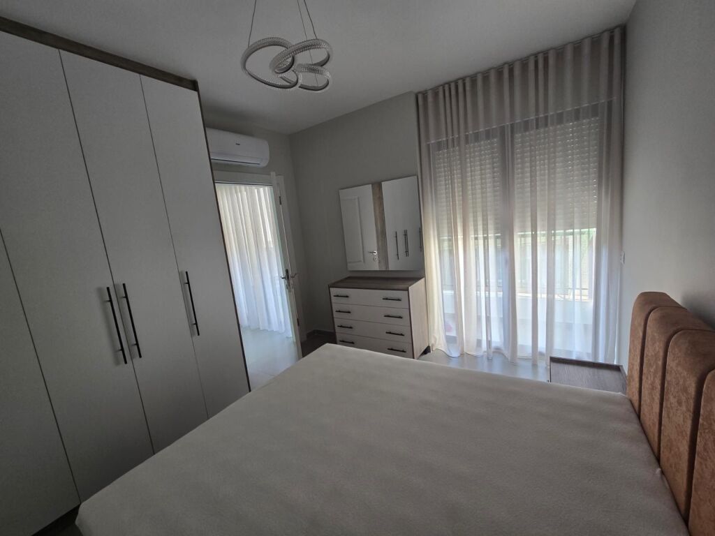 Apartament 2+1 me qira Rruga e Durresit
