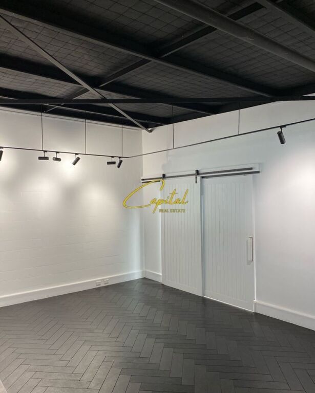 SHOP FOR RENT 36 M2 TOP FLOOR IN NEW TIRANA 50,000 LEKE