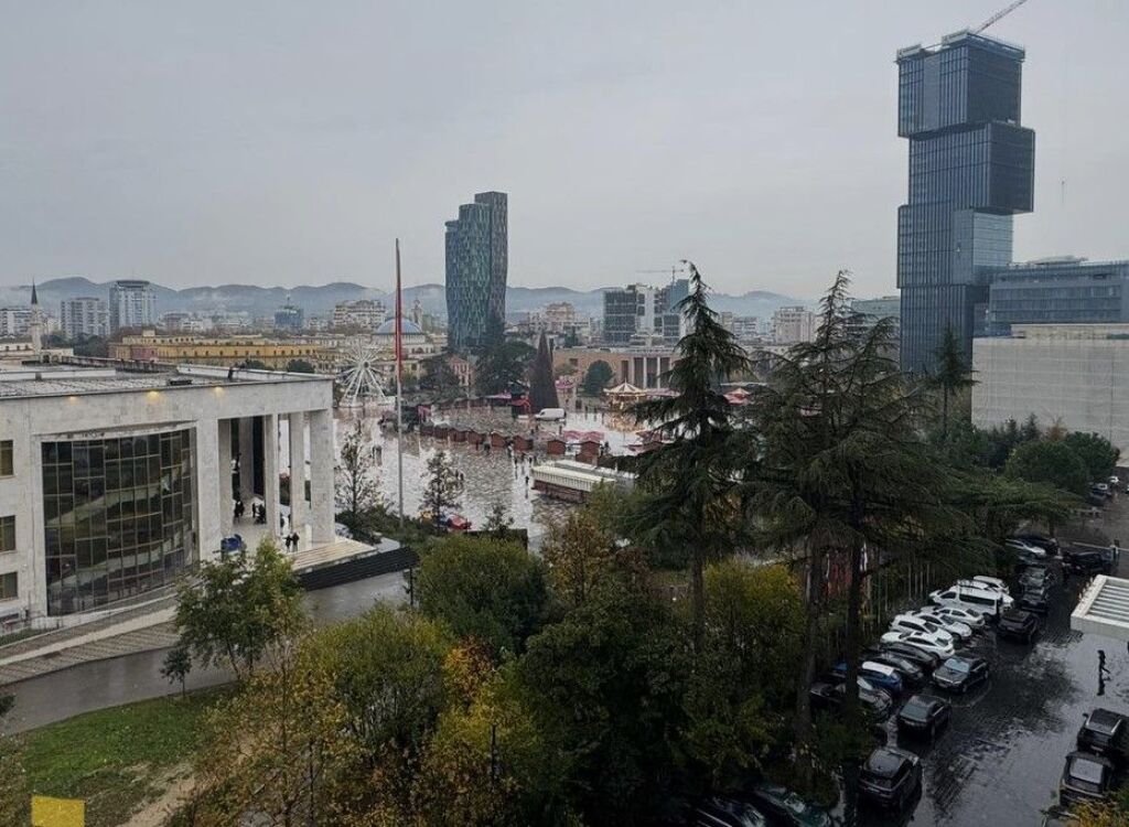 For sale, Apartment 2+1+2, Tirana's Rock, Center