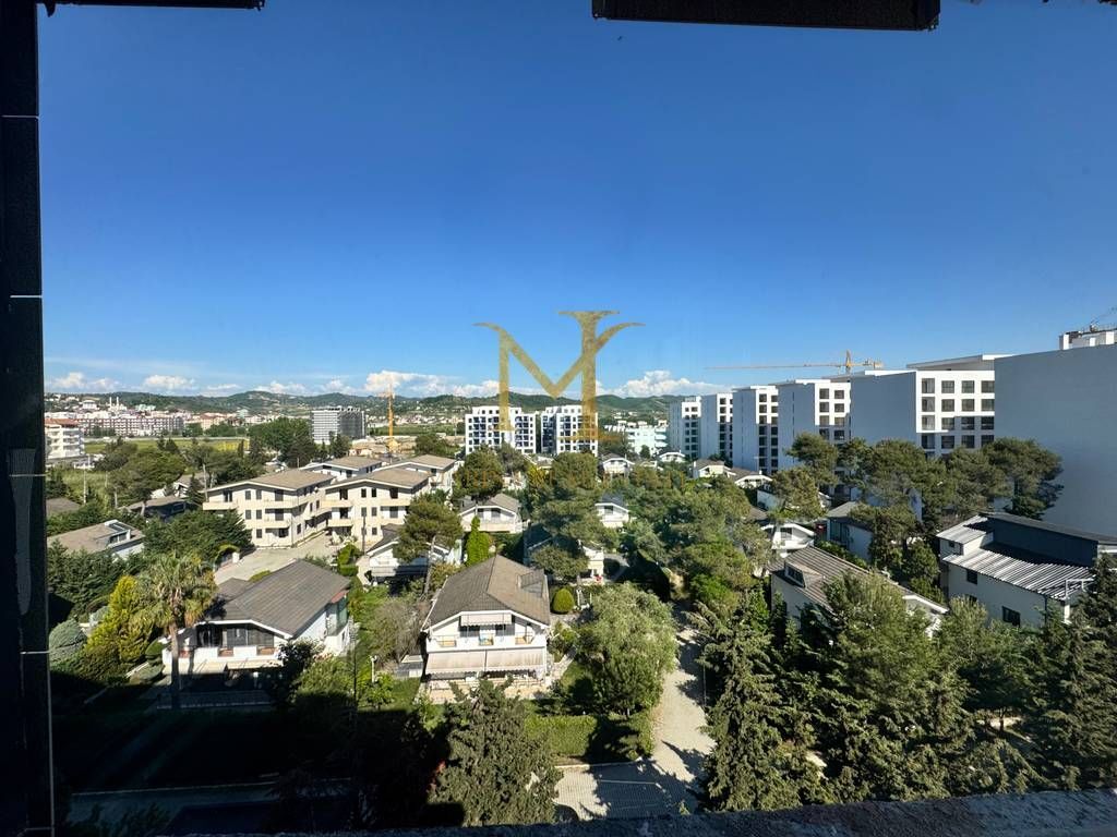 Shitet apartament në zonën Golem, tipologji 2+1. Pallati i ri, me pamje nga deti