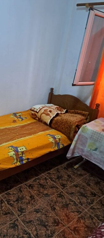 GARSIONERE 25000 LEKE.ZOGU I ZI