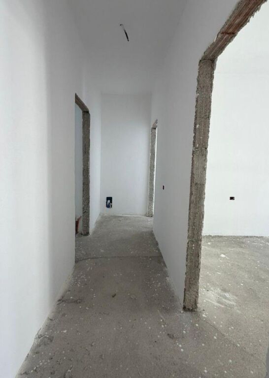Shitet apartament 3+1+2 tualete &amp; depo Splendor Residence
