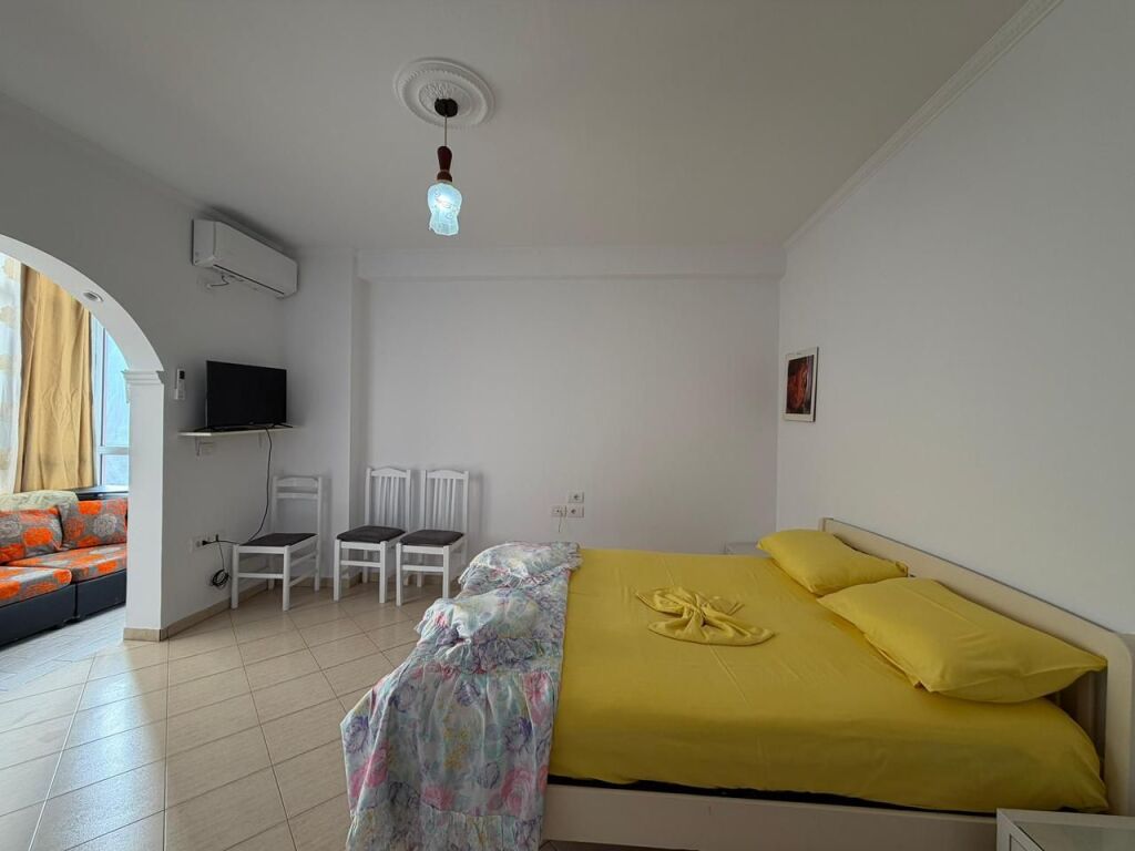 Long Term Studio for Rent in Vlore, 250 Euro