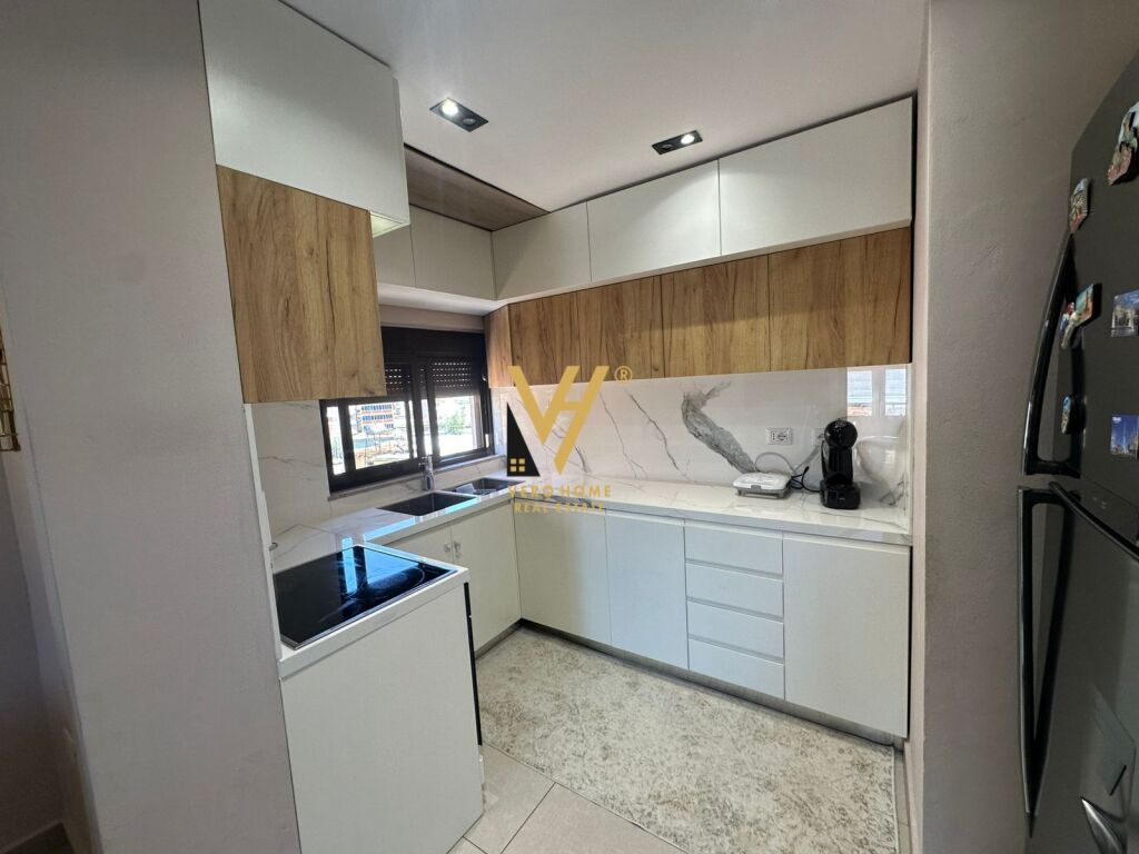 JEPET APARTAMENT 2+1+VERANDE ME QIRA TEK OXHAKU 750 EURO