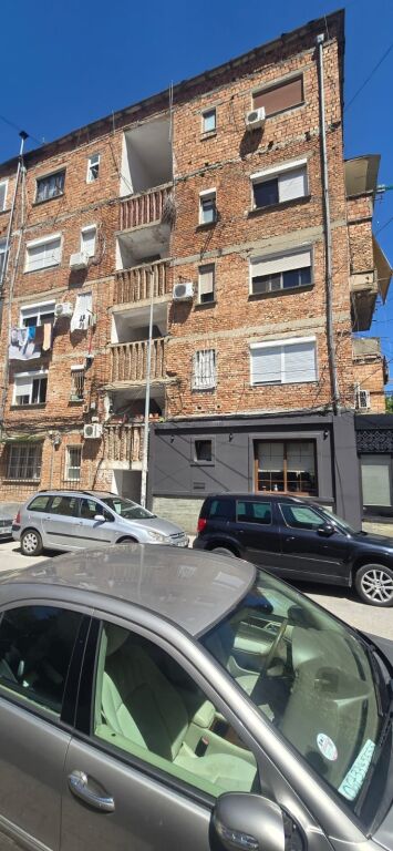 SHITET APARTAMENT MYSLYM SHYRI