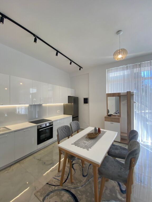 ULET CMIMI!! Apartament Per Qira Kompleksi Rafaelo, Fresk
