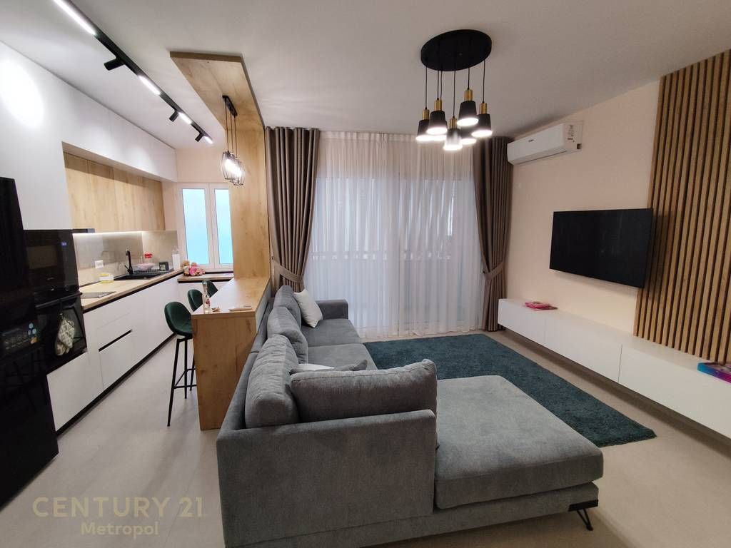 APPARTAMENTO 1+1 IN AFFITTO VICINO A MYSLYM SHYRI! 750 € /Mese