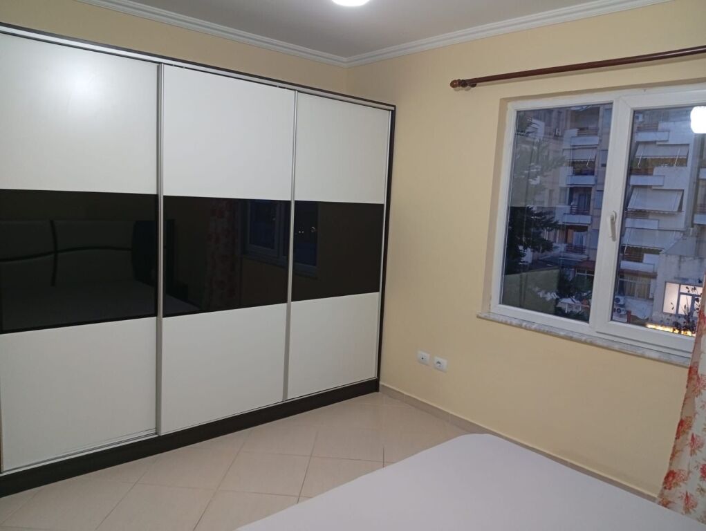 Apartament 2+1 per qira , Astir