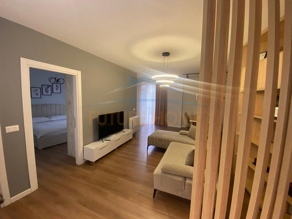 Rent, Apartment 2+1+2, Barrikadave street Tirana.