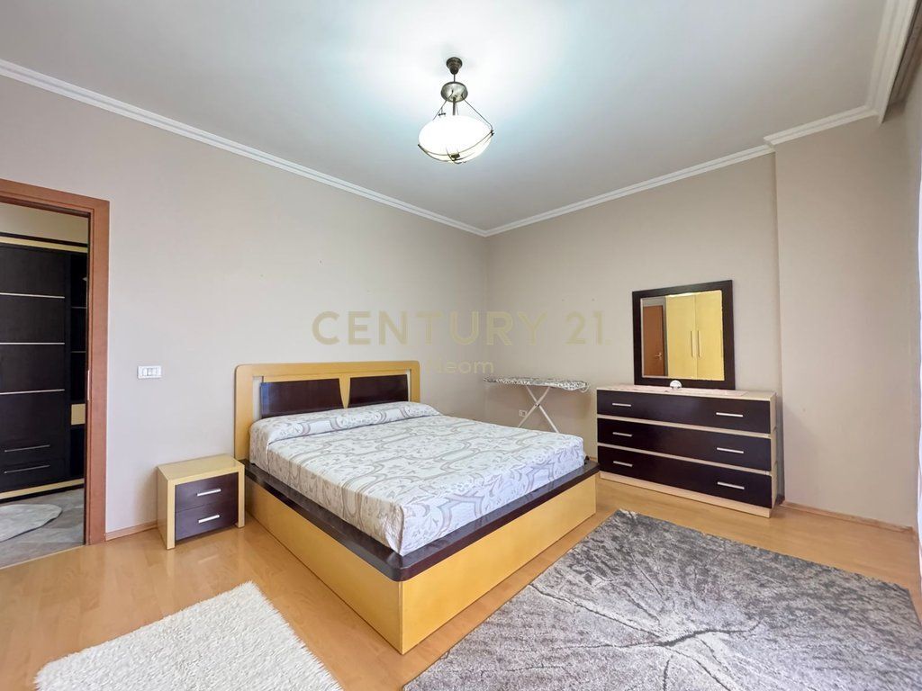QIRA, APARTAMENT 1+1 TE SHKOLLA E BALETIT!