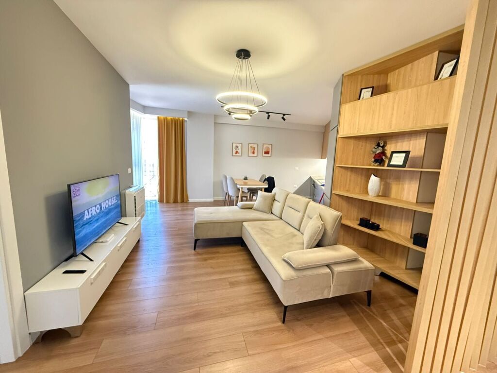 Appartamento In Affitto 2+1+2 In Via Barricate (ID B2201844) Tirana