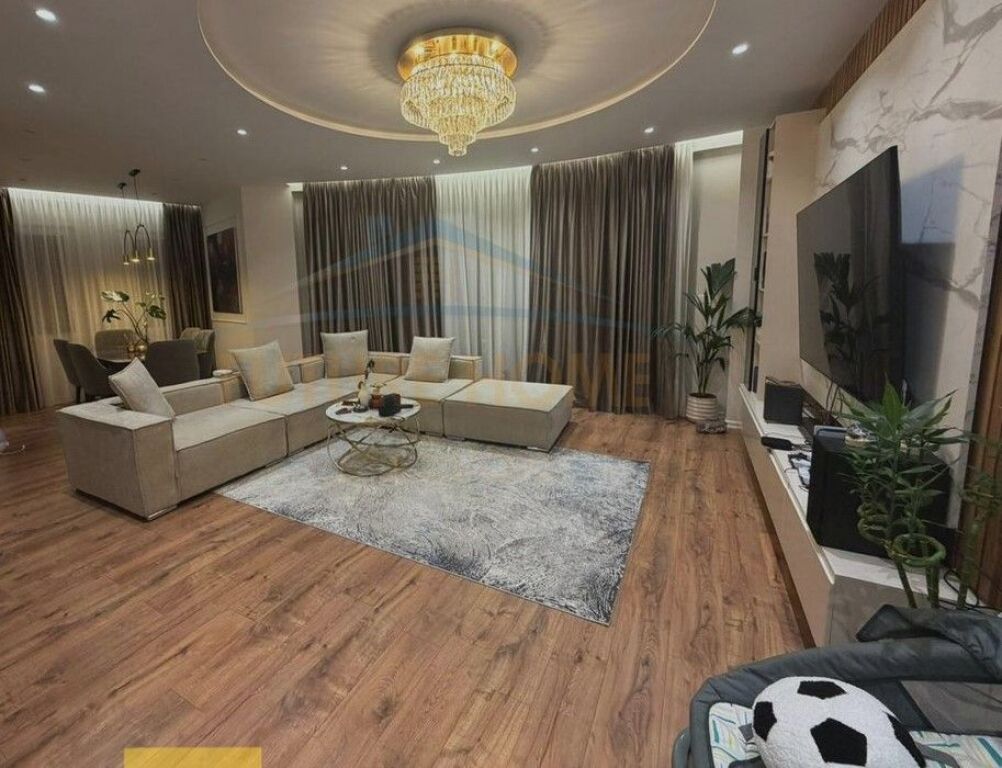 Shitet, Apartament 3+1+2, Liqeni i Thatë, Tiranë