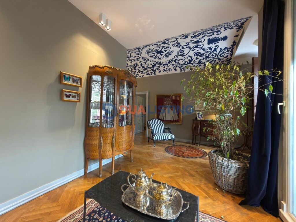 Villa Individuale Classica in Vendita!!