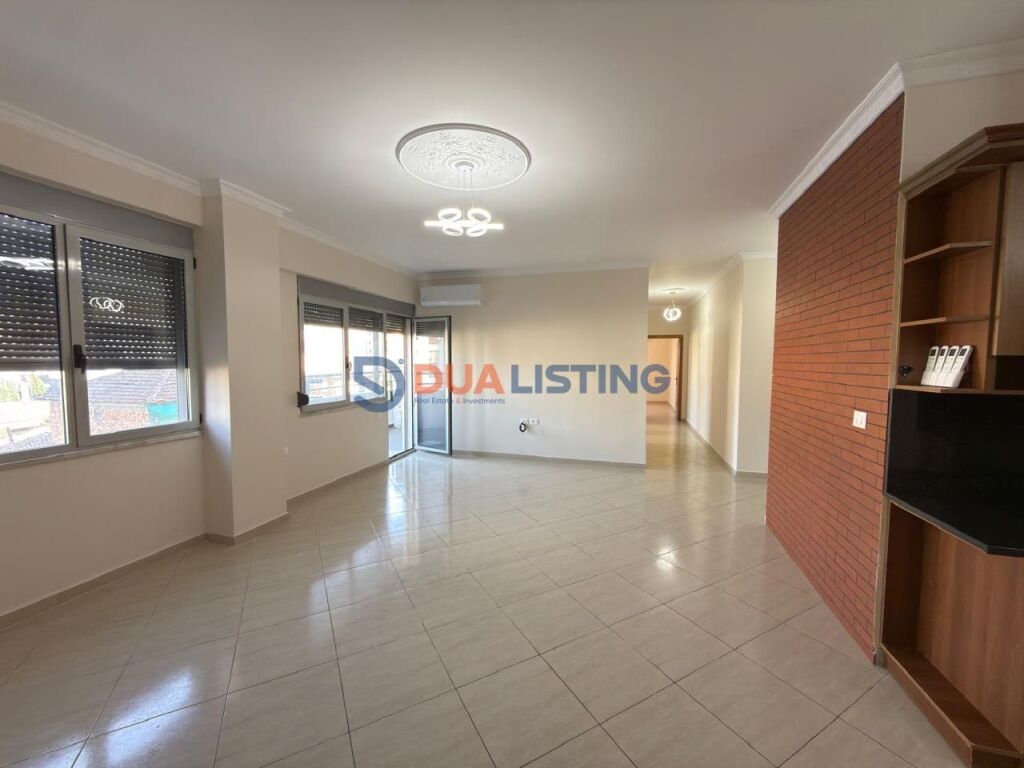 APPARTAMENTO / LOCALE COMMERCIALE IN AFFITTO – IDEALE PER UFFICI, CLINICA O ABITAZIONE