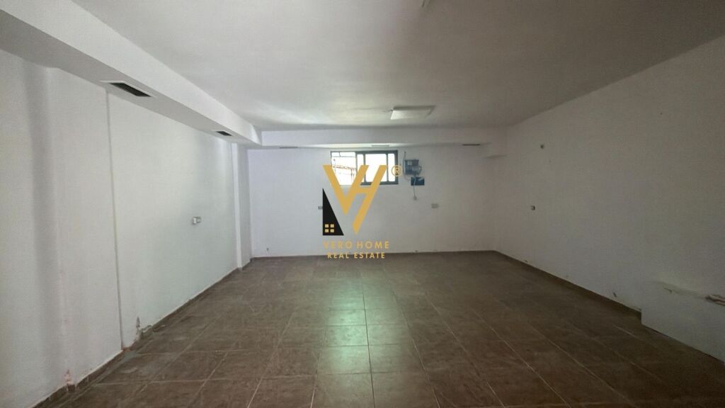 SHOP 75 M2 FOR RENT IN BLLOKU 65,000 LEKE