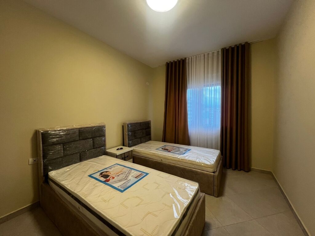 Appartamento 2+1 in affitto annuale Vlora