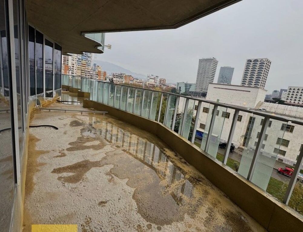 For sale, Apartment 2+1+2, Tirana's Rock, Center