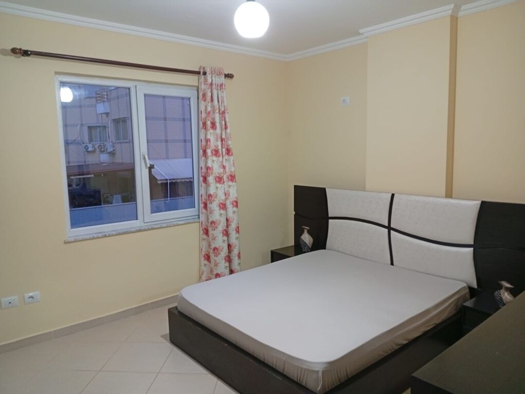 Apartament 2+1 per qira , Astir