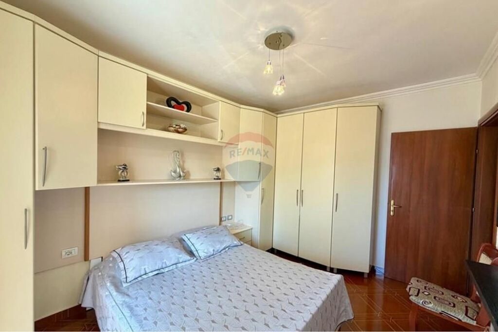 Apartament 2+1 Per Shitje Komuna Parisit