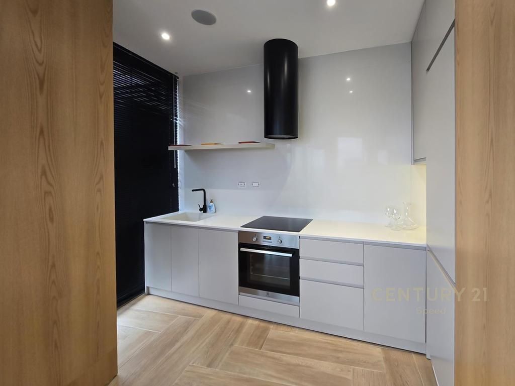 PRESSO LAKE VIEW AFFITTIAMO APPARTAMENTO 1+1! 1.300 € /Mese Sup. Totale  99m2