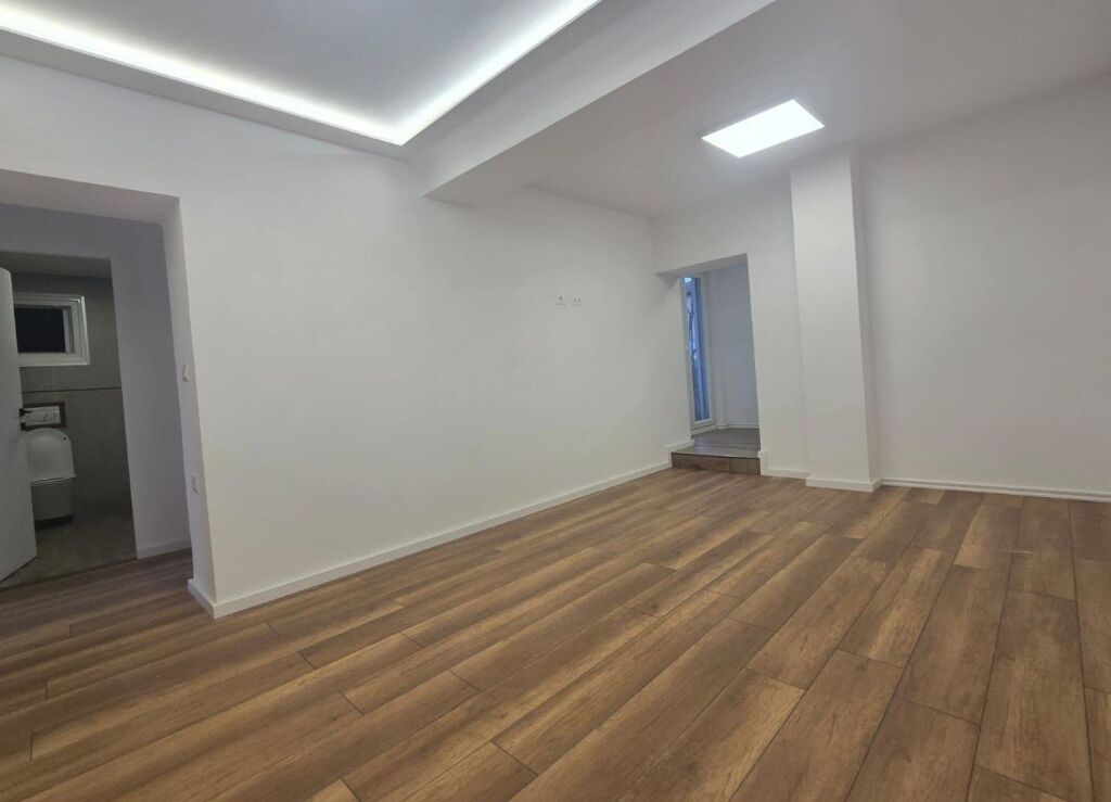 🏢Ambient Biznesi me Qira te bulevardi Zhan Dark