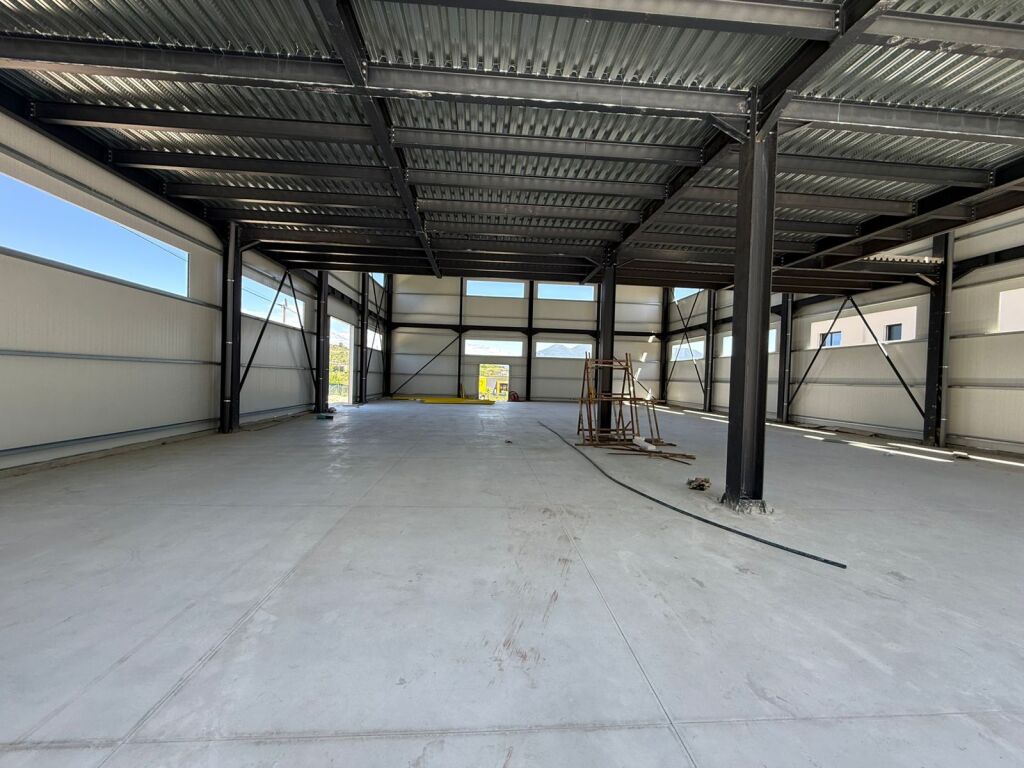 JEPET KAPANON ME QERA 1300M2 PRUSH