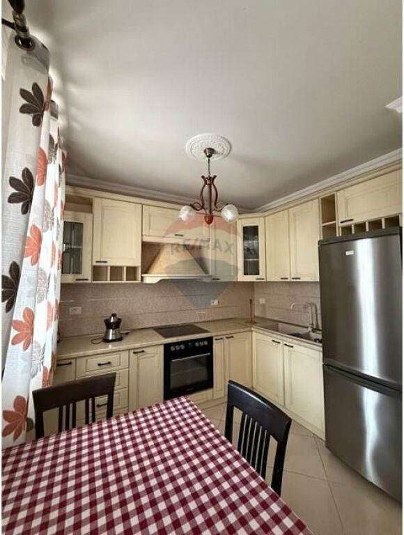 Jepet me qira apartament 2+1+2 te Kopshti Botanik 🏡