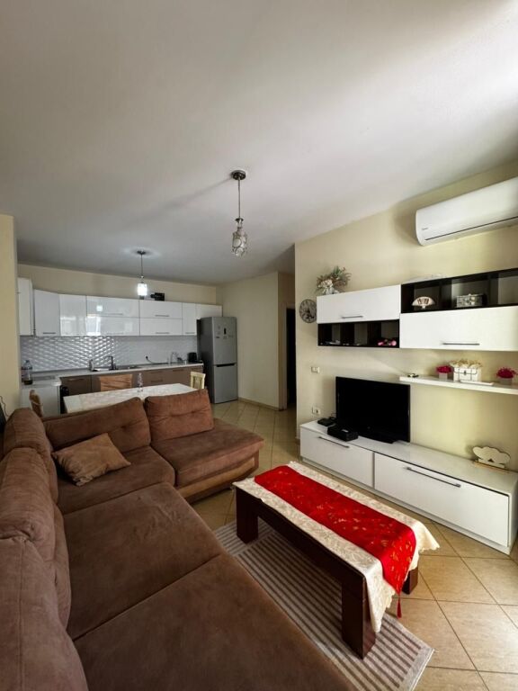 Apartament 1+1 me qera ne Astir tek Fish Time